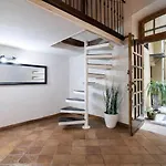 Via Dei Cestari Loft *