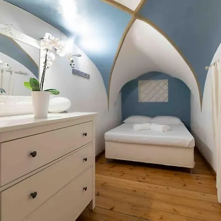 Via Dei Cestari Loft * Rzym