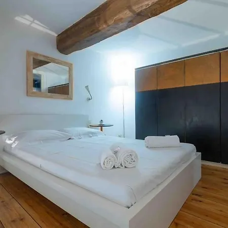Via Dei Cestari Loft 로마