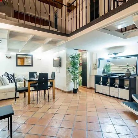 Via Dei Cestari Loft * Rome