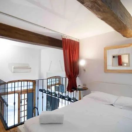 Via Dei Cestari Loft Rzym