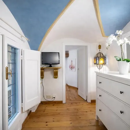 Via Dei Cestari Loft *