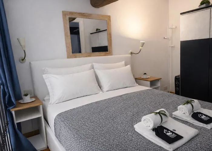 Via Dei Cestari Loft Rom