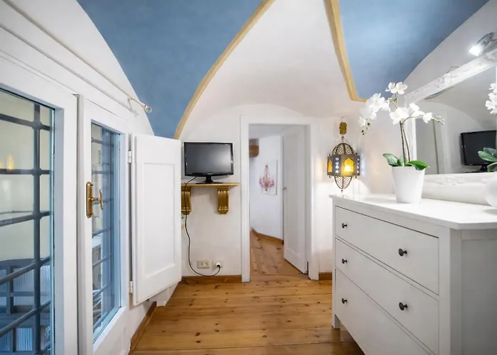 Via Dei Cestari Loft *